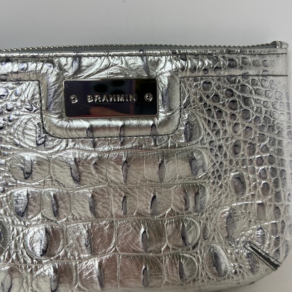 Brahmin Melbourne Daisy Clutch Silver 7.25 x 5 Crocodile Embossed Leather - Picture 3 of 6